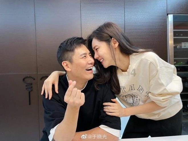 《装在套子里的人》:成年人的悲哀,就是装聋作哑得过且过