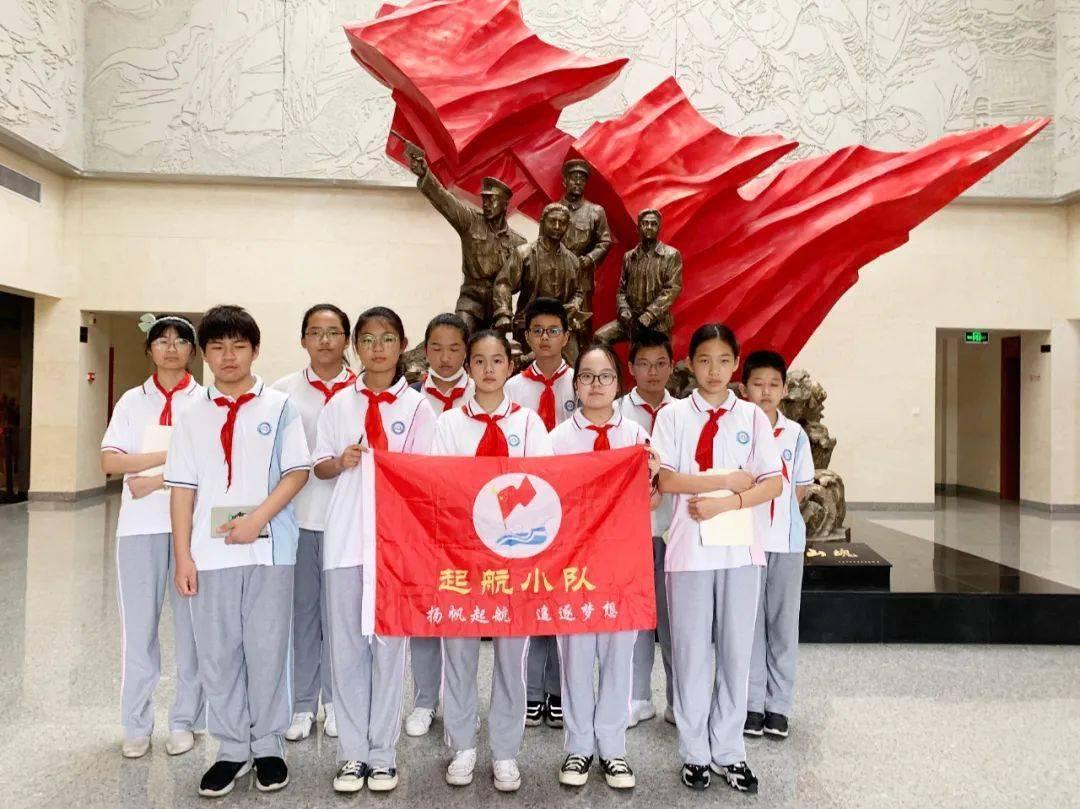 恐龙绝地逃生